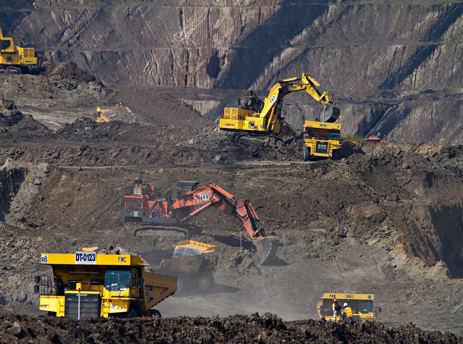 Earth Moving & Mining